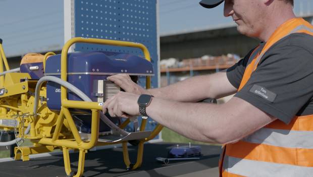 Les engins de travaux ferroviaires sur la voie du rétrofit