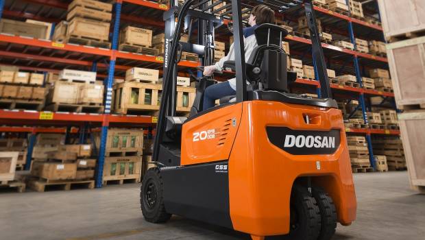 Doosan Industrial Vehicle passe de la Belgique à l'Allemagne