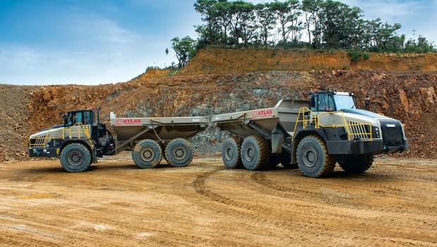 Rokbak charge pour Atlas Quarries en Nouvelle-Zélande