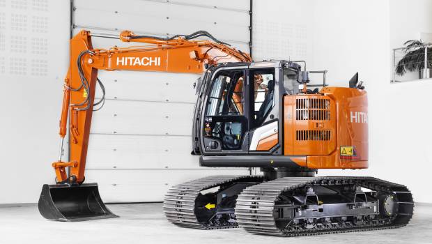 Hitachi présente la ZX135USL-7, sa nouvelle pelle dédiée aux travaux forestiers