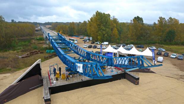 3e lançage du nouveau pont sur la Loire