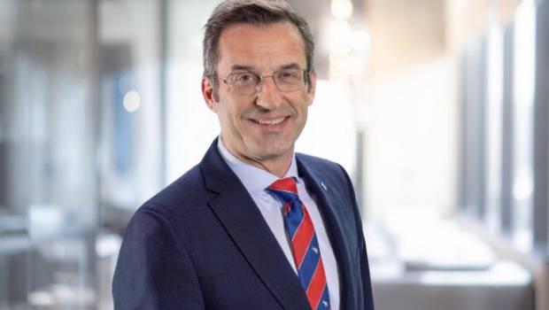 Cinq ans de plus pour le Dr. Günter Schweitzer à la tête de Schmitz Cargobull