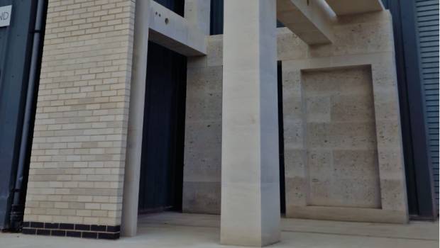 Une brique de pierre, 86% moins polluante qu'une brique de terre cuite