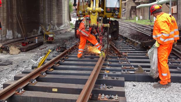 Les traverses composites investissent les ateliers de maintenance