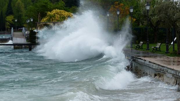 Les infrastructures en rang face à l'adaptation climatique