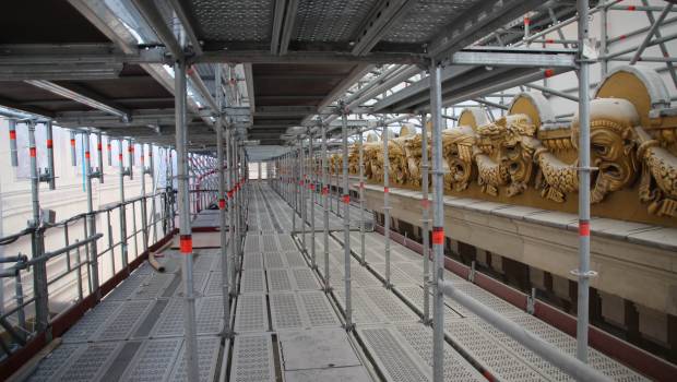 Opéra Garnier : les échafaudages en représentation