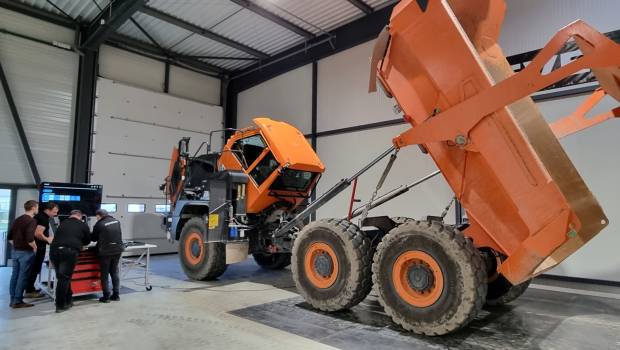 Develon crée un centre de formation près de Nantes