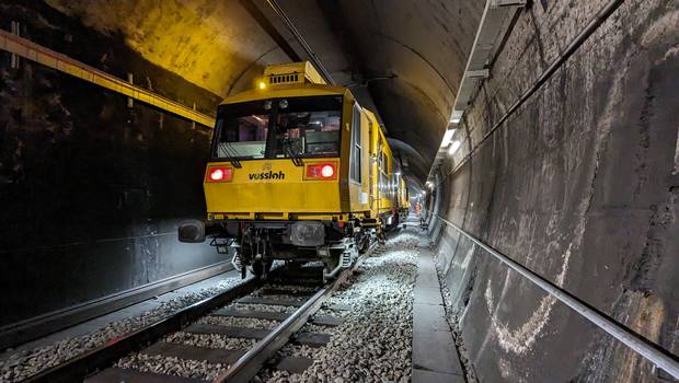 [Grand  format] Le train de fraisage Goliath en test sur le RER C