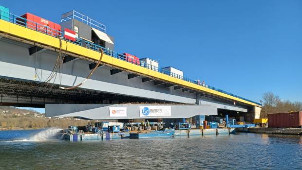 Le pont d'Autreville-sur-Moselle est désormais en place