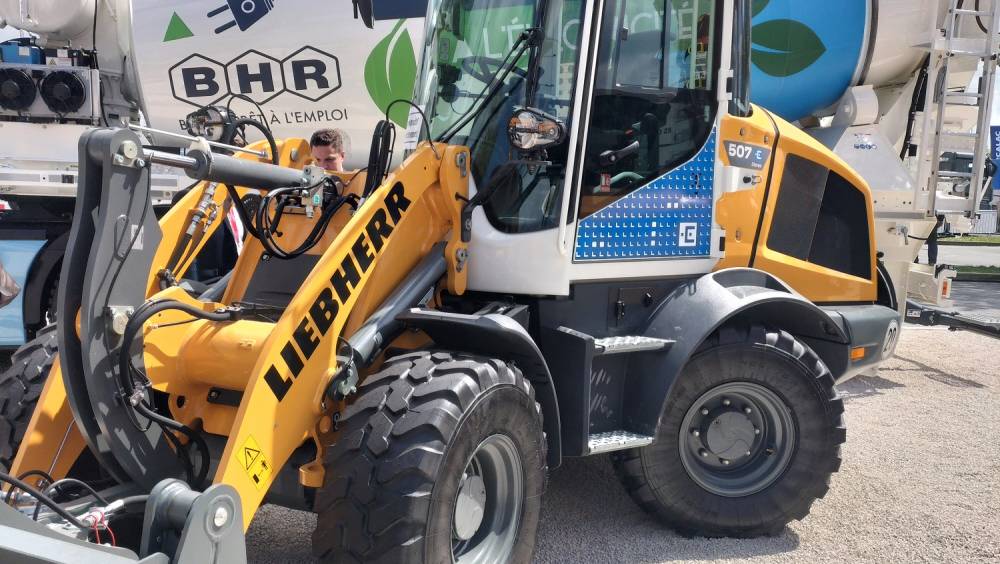 Premiers pas en France de la Liebherr L507e