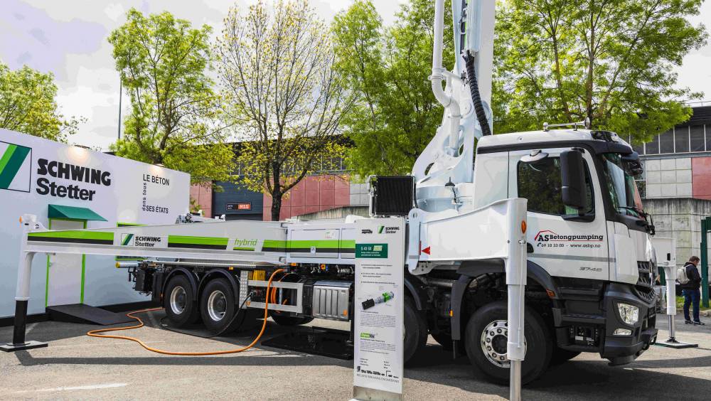 Schwing Stetter présente sa première pompe S 43 SX Hybrid