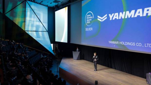 Yanmar décoré
