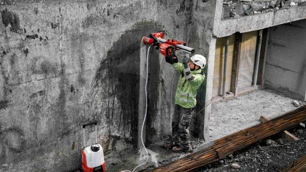 Hilti présente sa première carotteuse sans fil