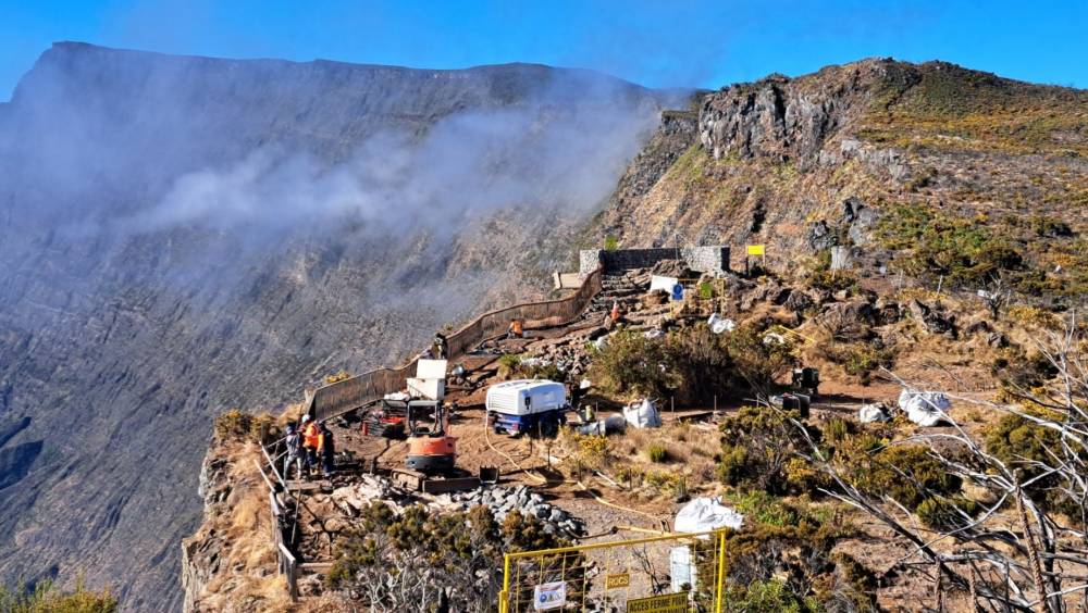 Ile de la Réunion : un chantier à 2200 m d'altitude