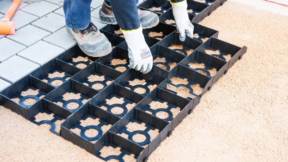 Des plaques drainantes à Bormes-les-Mimosas