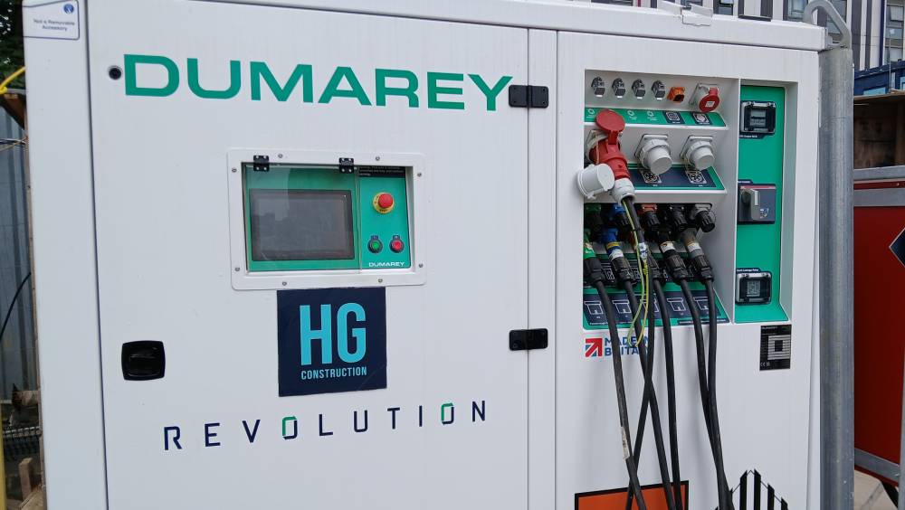 HG Construction et Dumarey Green Power décarbonent les grues au Royaume-Uni