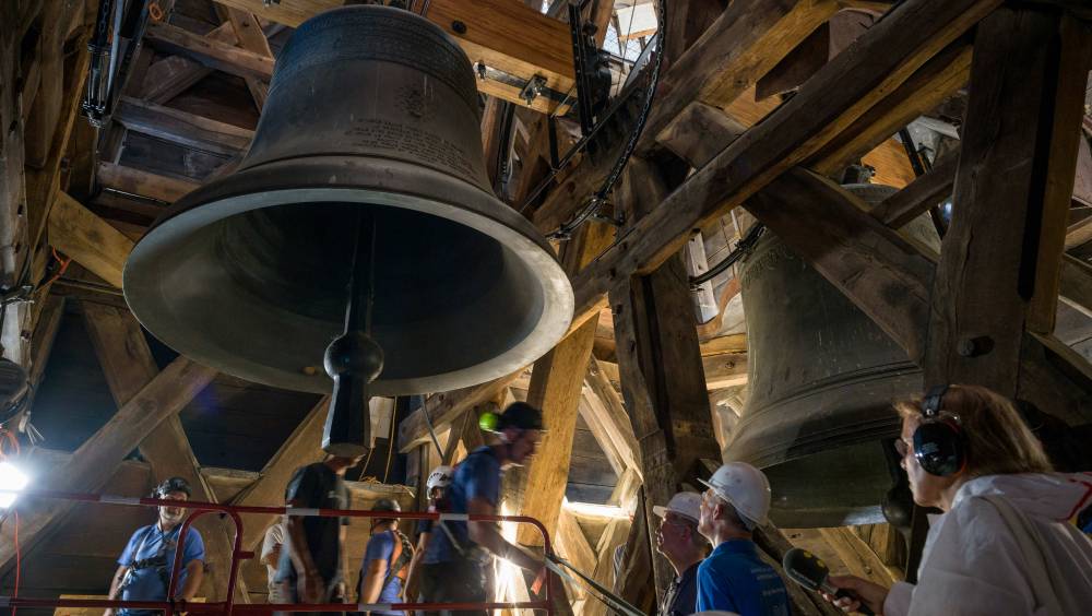 Notre-Dame de Paris : la remise en volée des deux bourdons de la cathédrale