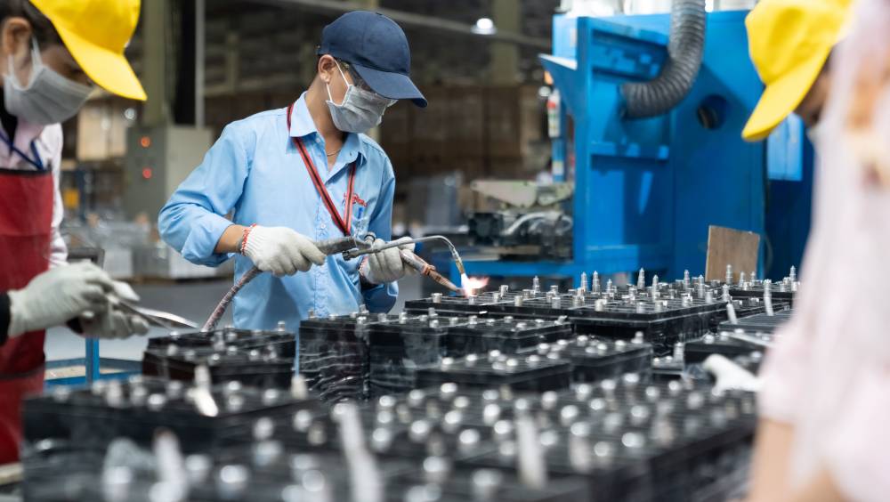 Discover Battery renforce sa production de batteries Dry Cell AGM