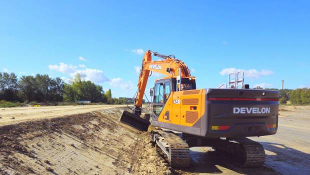 Du 3D Leica en kit prêt à monter pour les pelles série 9 de Develon