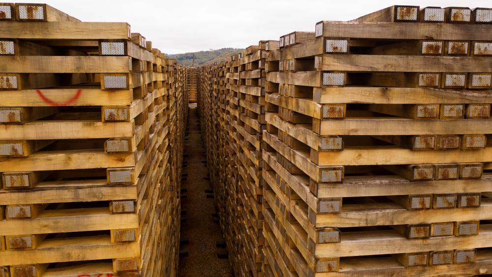 Des traverses bois écologiques pour SNCF Réseau