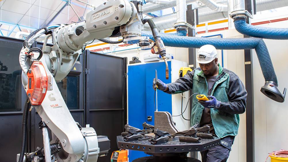 SNCF Voyageurs utilise la fabrication additive pour mieux lutter contre l’obsolescence des pièces de ses trains