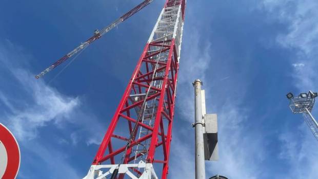 Sur le futur hôpital Gaslini de Gênes en Italie, Potain fait preuve d'ingéniosité